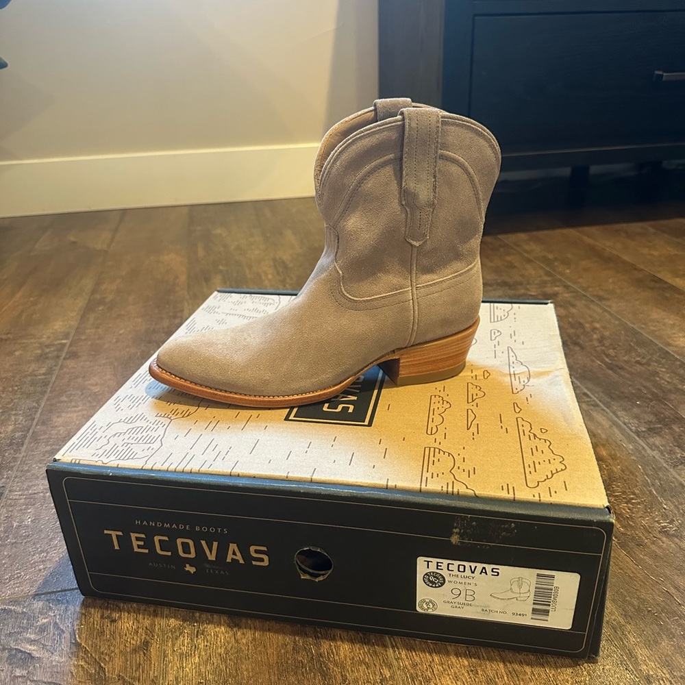 Tecovas Gray Suede Women's Footwear